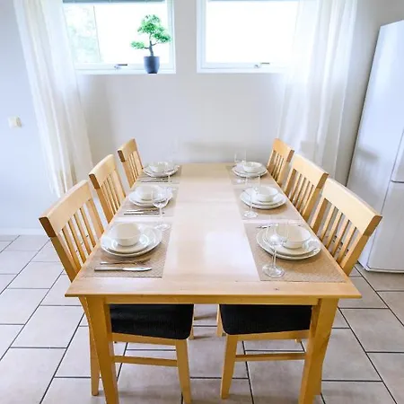 Great With A Lovely View Of The Sea And Mountains *