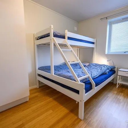 Great With A Lovely View Of The Sea And Mountains * Kvaloya